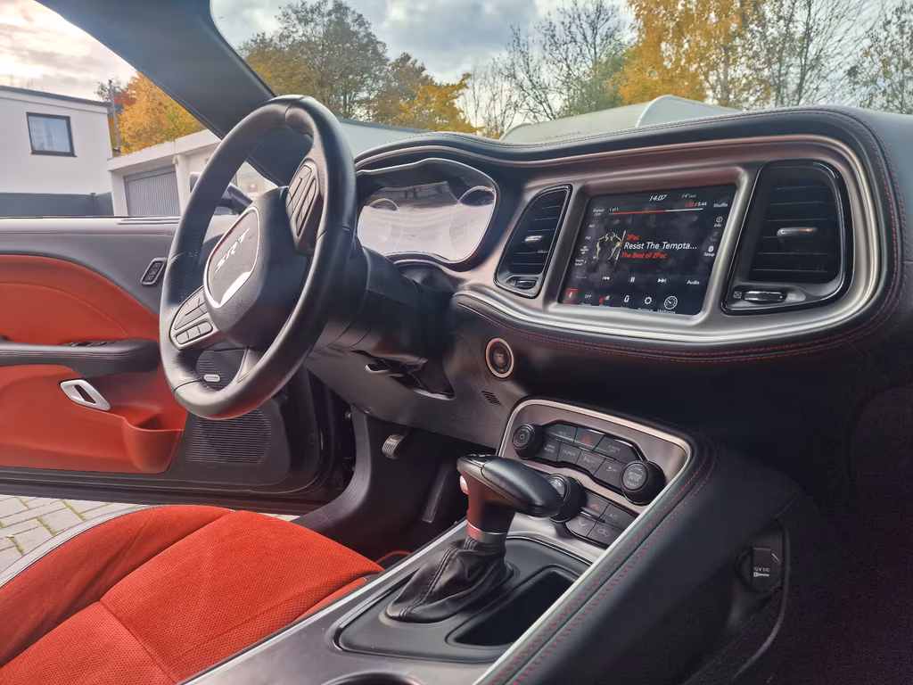 Dodge Challenger