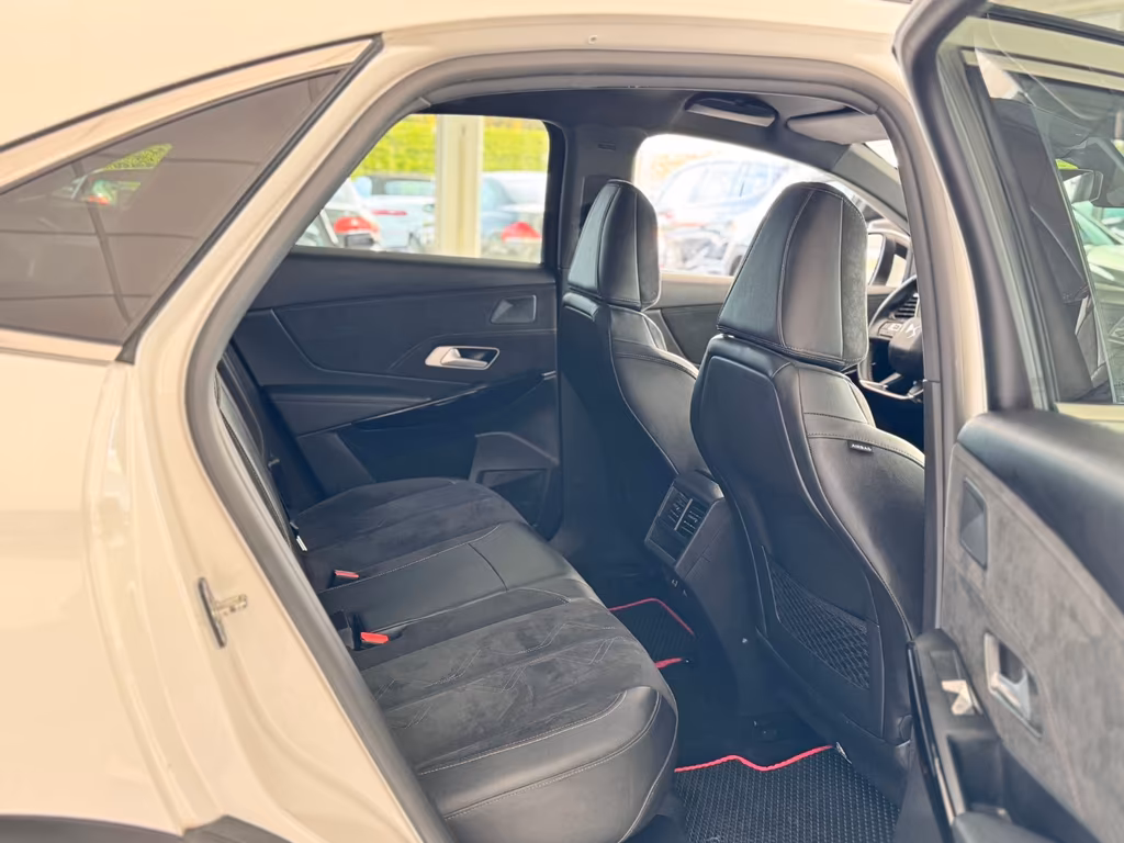DS Automobiles DS7 (Crossback)