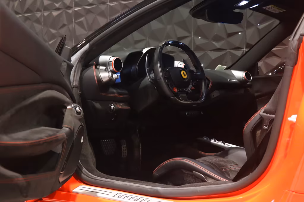 Ferrari F8