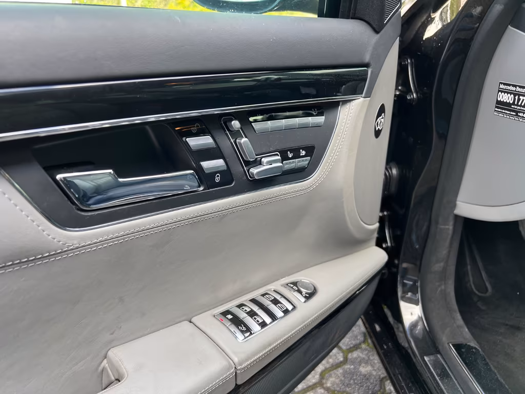 Mercedes-Benz S 600