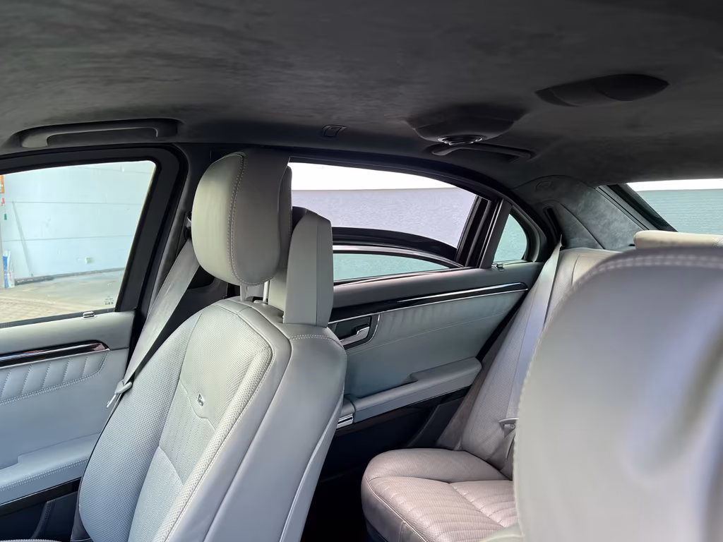 Mercedes-Benz S 600