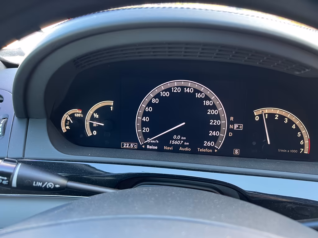 Mercedes-Benz S 600
