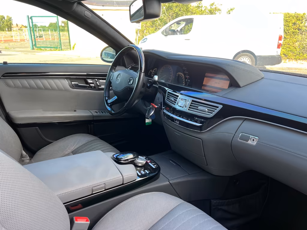 Mercedes-Benz S 600
