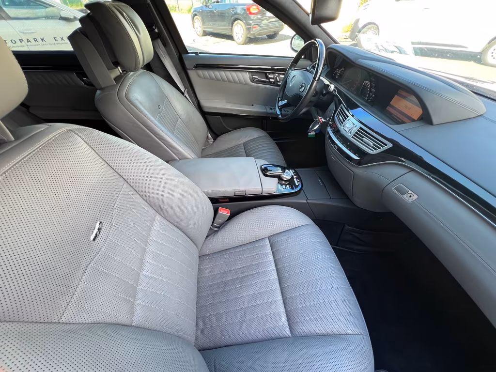 Mercedes-Benz S 600