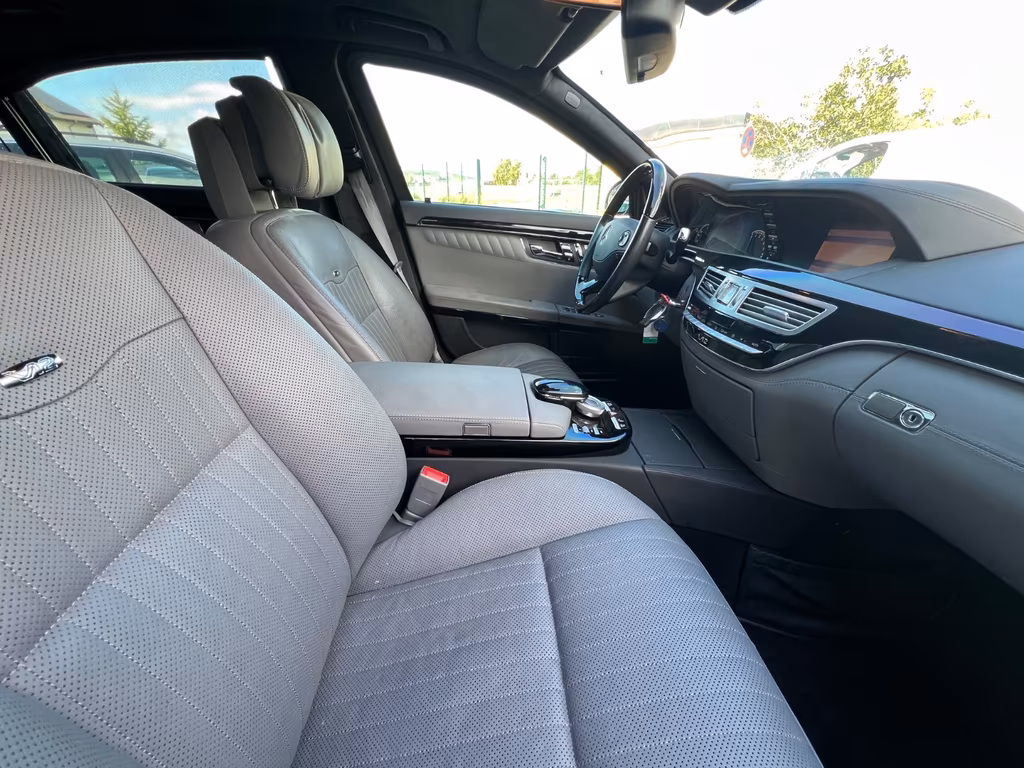 Mercedes-Benz S 600