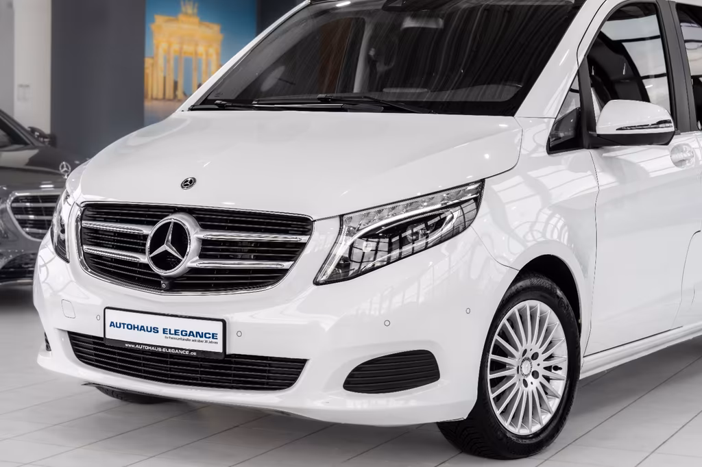 Mercedes-Benz V 220