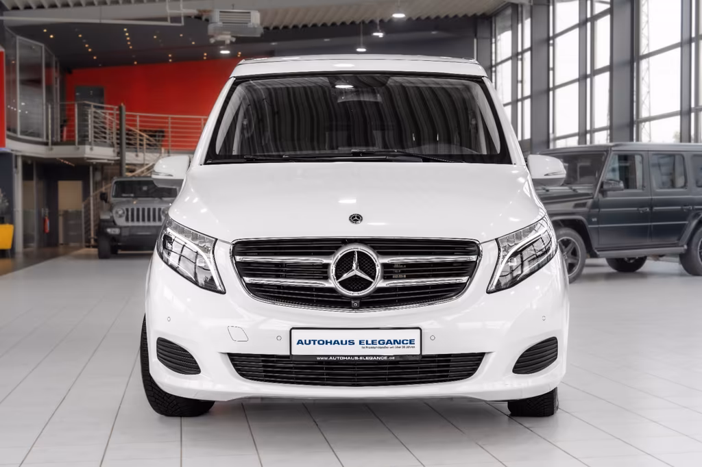 Mercedes-Benz V 220