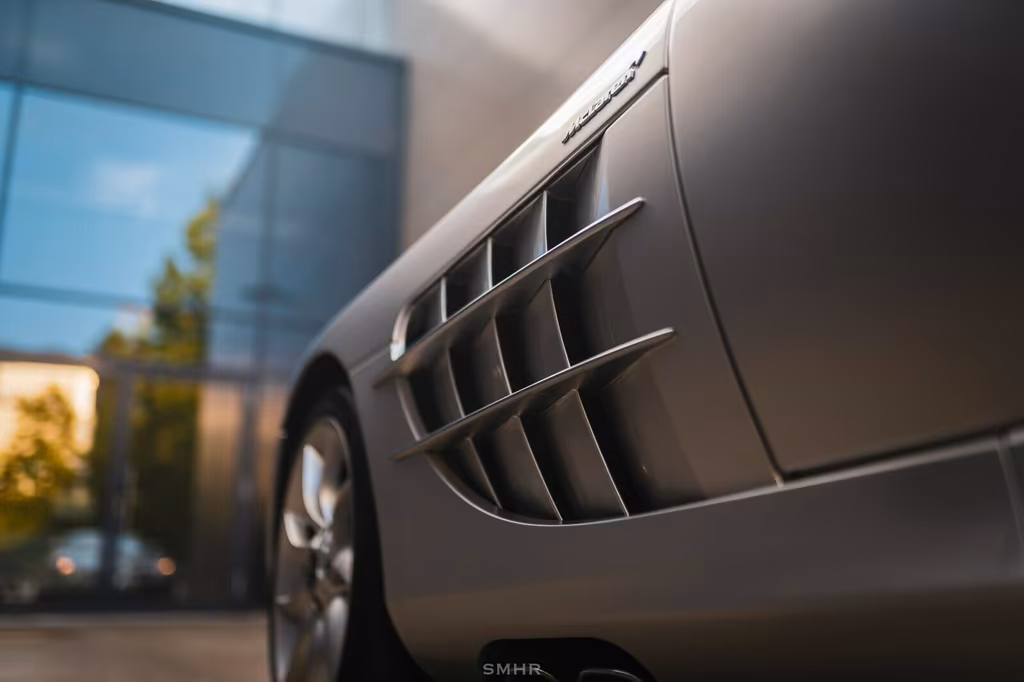 Mercedes-Benz SLR