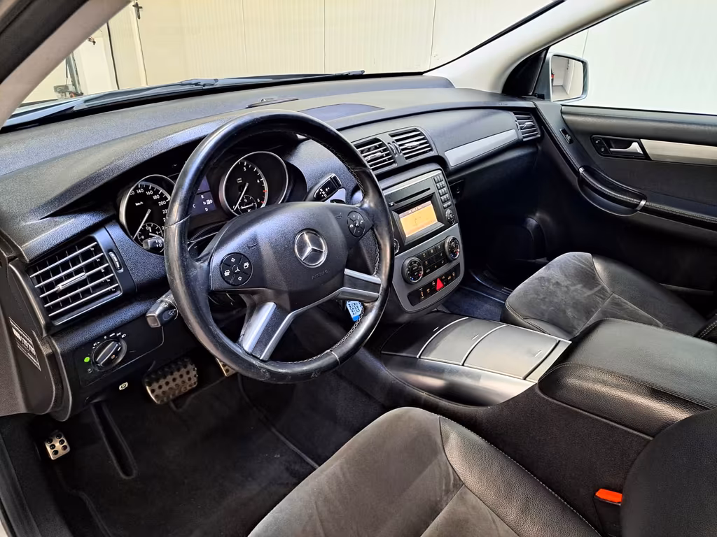 Mercedes-Benz R 350