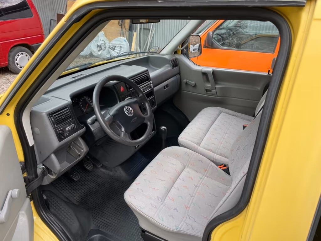 Volkswagen T4 Caravelle