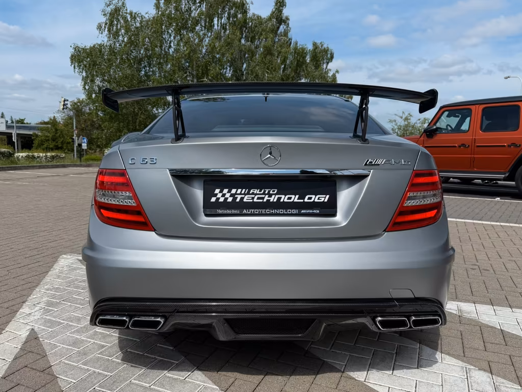 Mercedes-Benz C 63 AMG