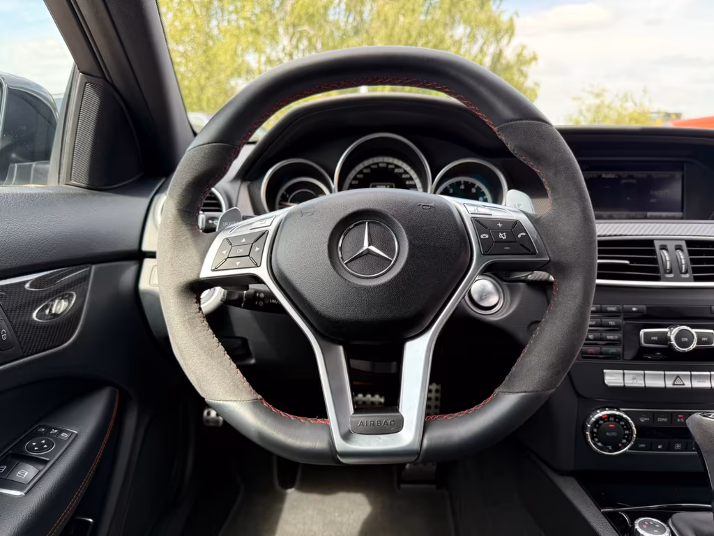 Mercedes-Benz C 63 AMG
