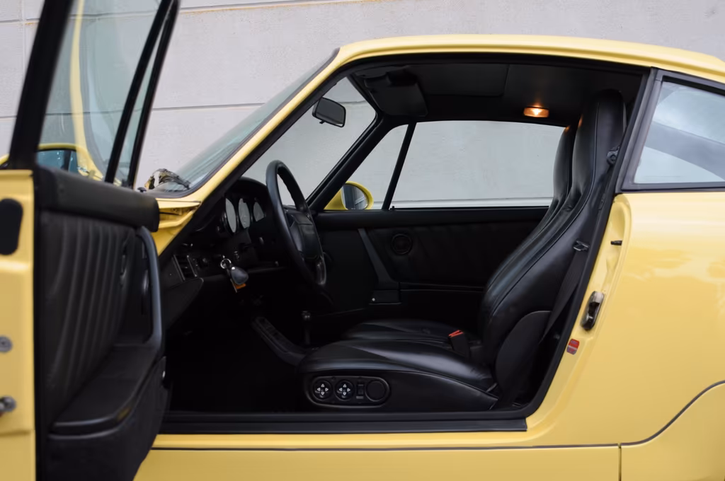 Porsche 964