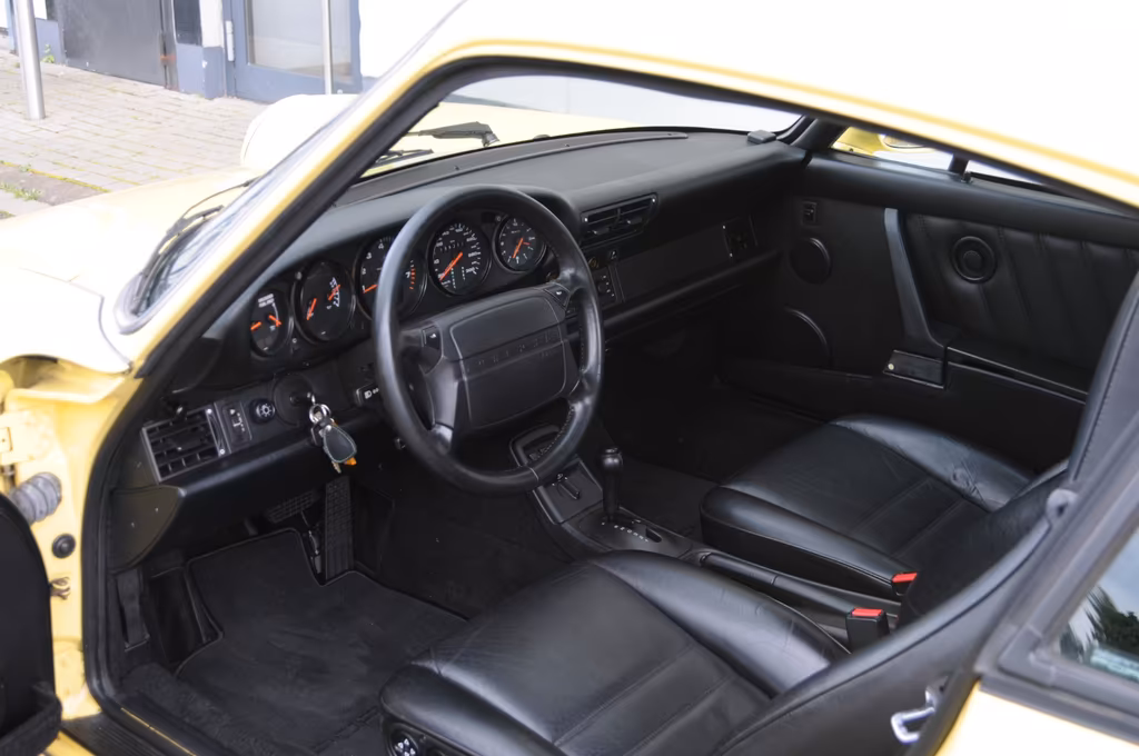 Porsche 964