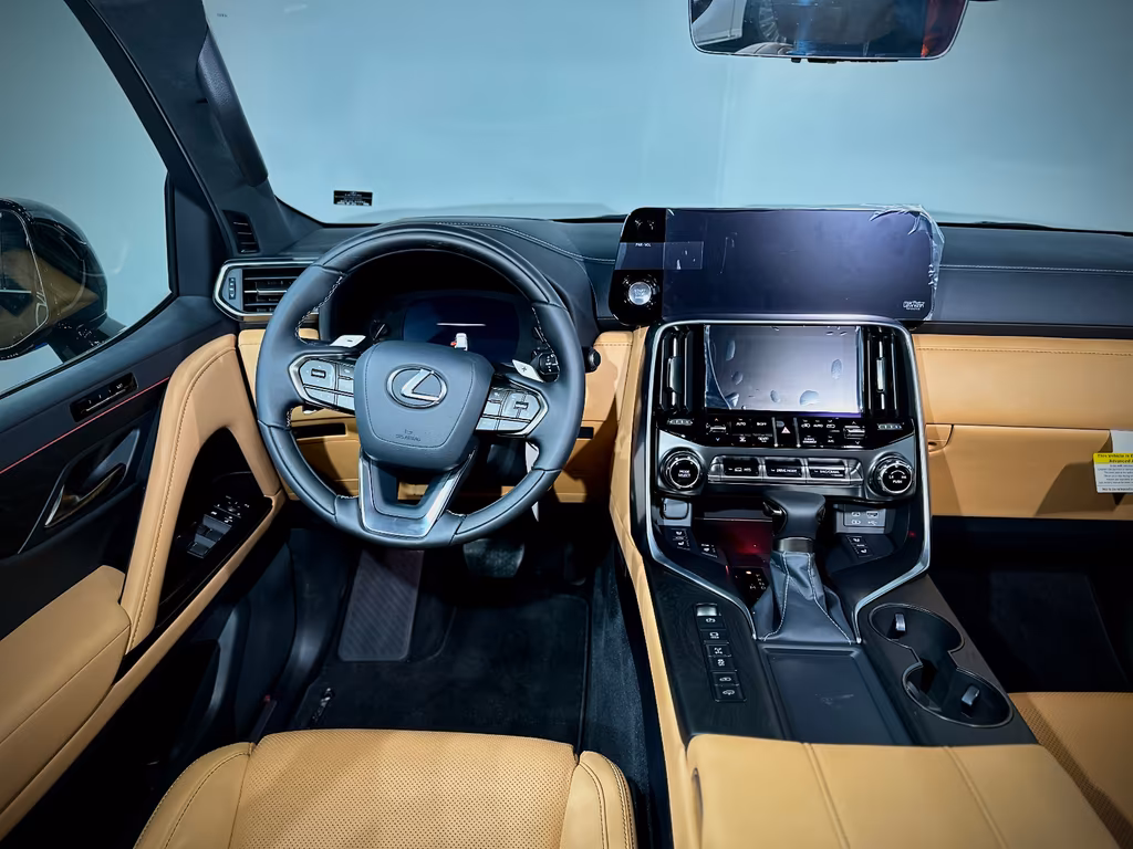 Lexus LX 600