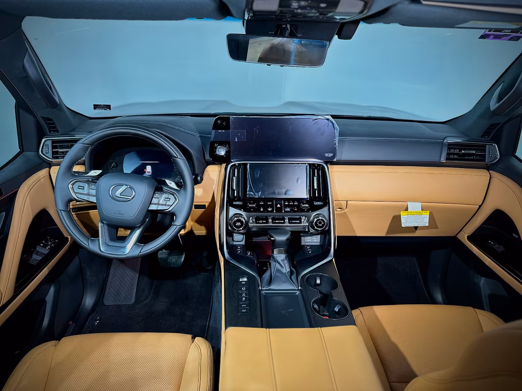Lexus LX 600