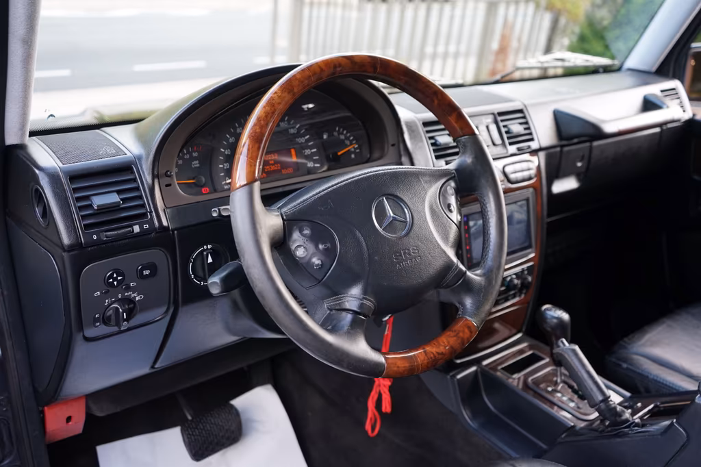 Mercedes-Benz G 400