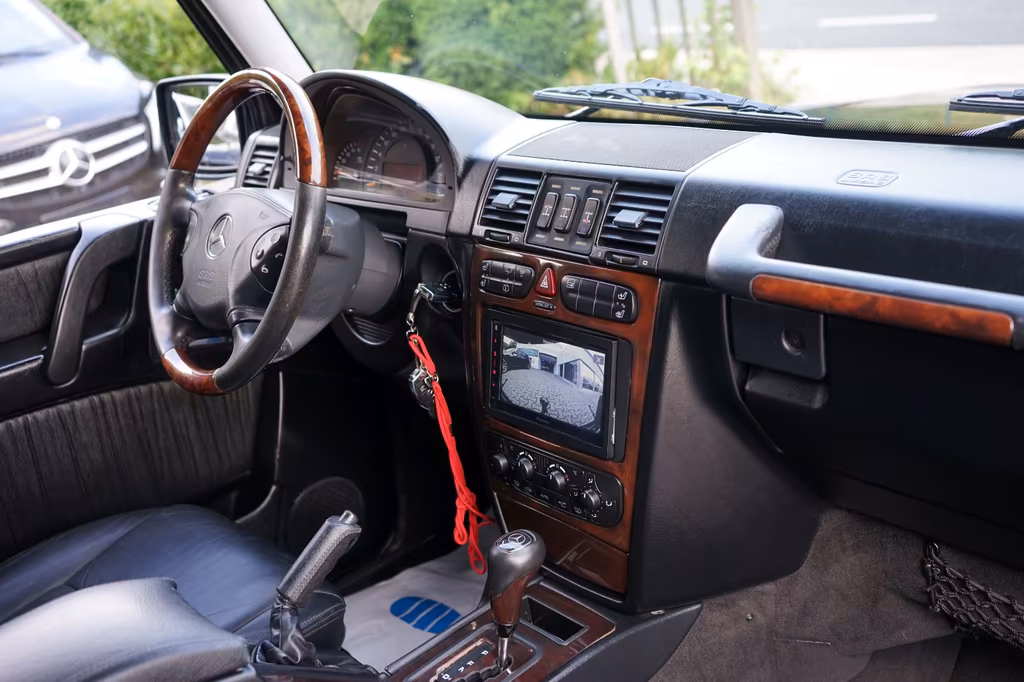 Mercedes-Benz G 400