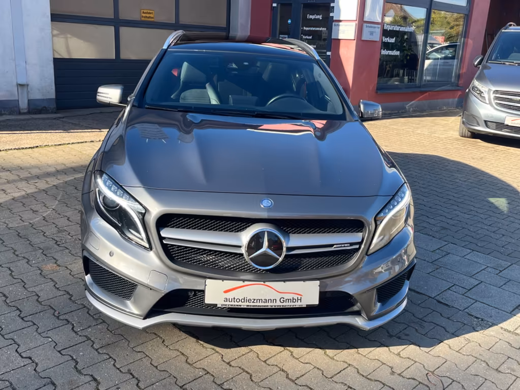 Mercedes-Benz GLA 45 AMG