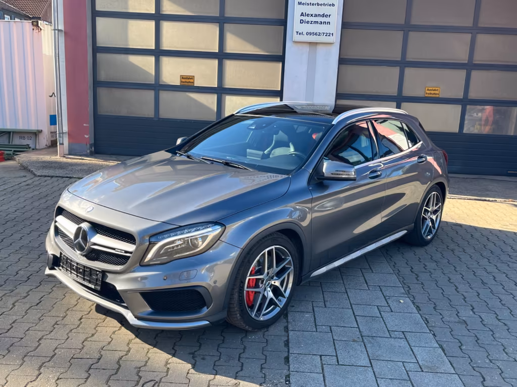 Mercedes-Benz GLA 45 AMG