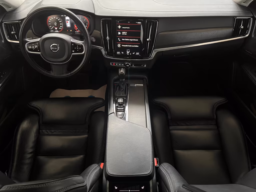 Volvo V90 Cross Country