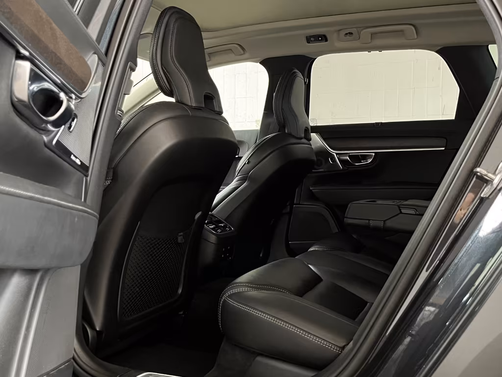 Volvo V90 Cross Country