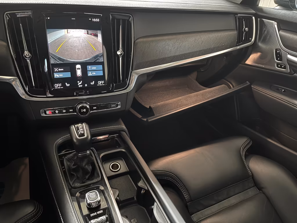 Volvo V90 Cross Country