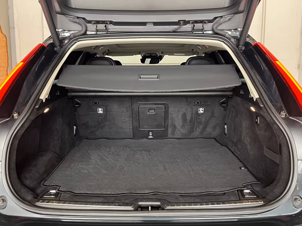 Volvo V90 Cross Country