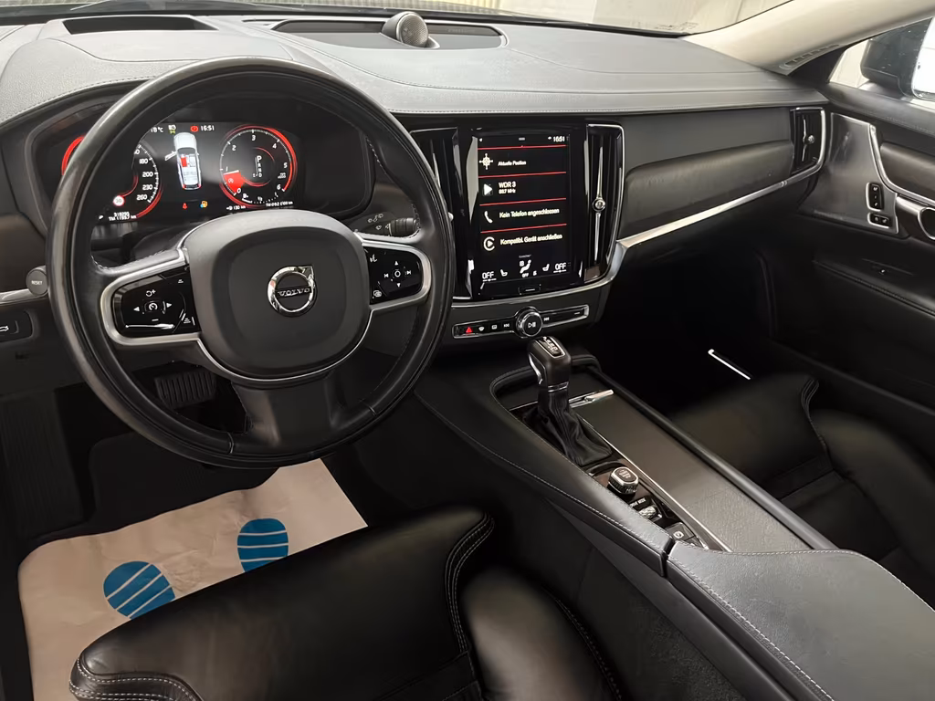 Volvo V90 Cross Country