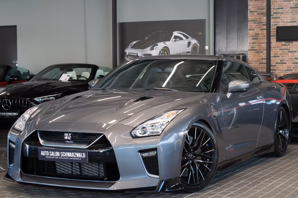 Nissan GT-R