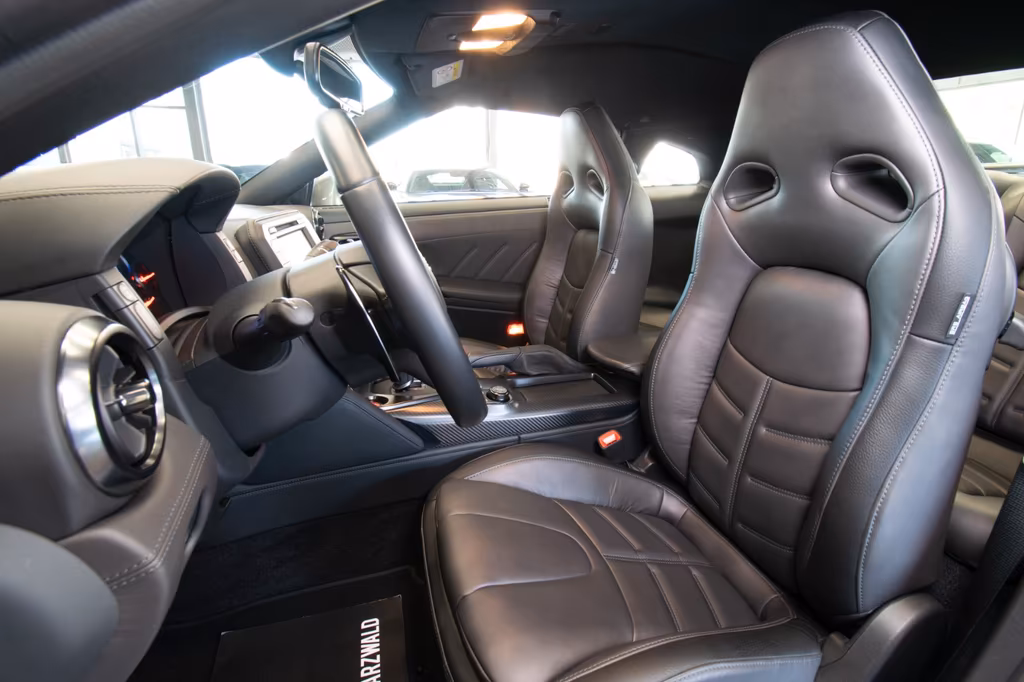 Nissan GT-R