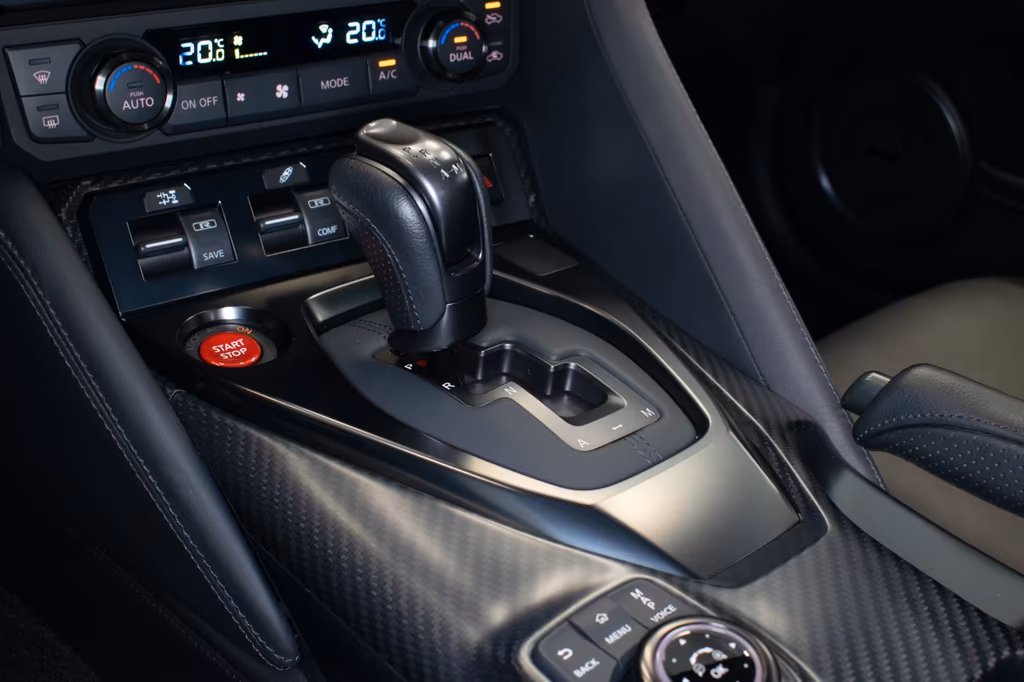 Nissan GT-R