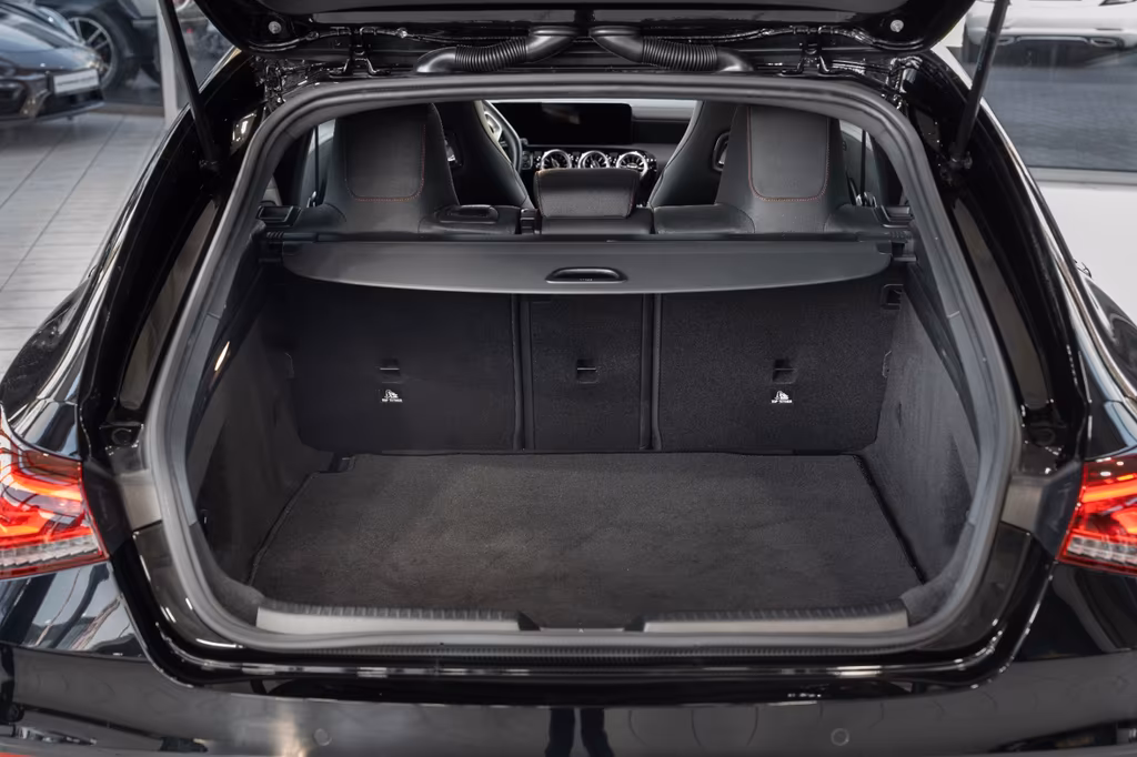 Mercedes-Benz CLA 220 Shooting Brake