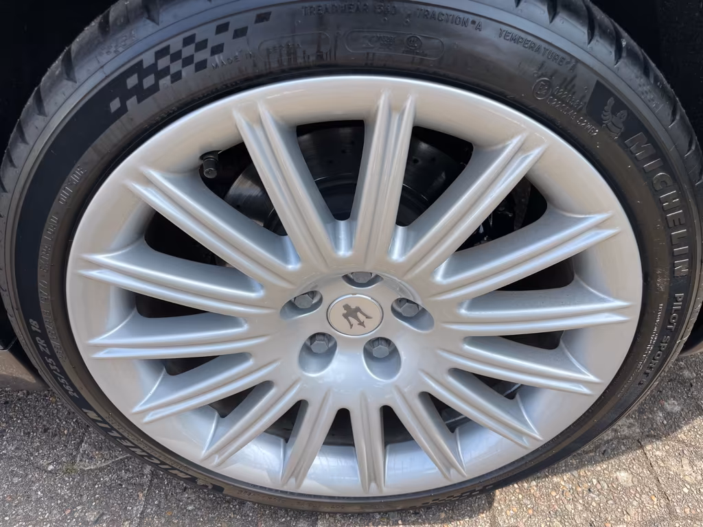 Maserati 4200