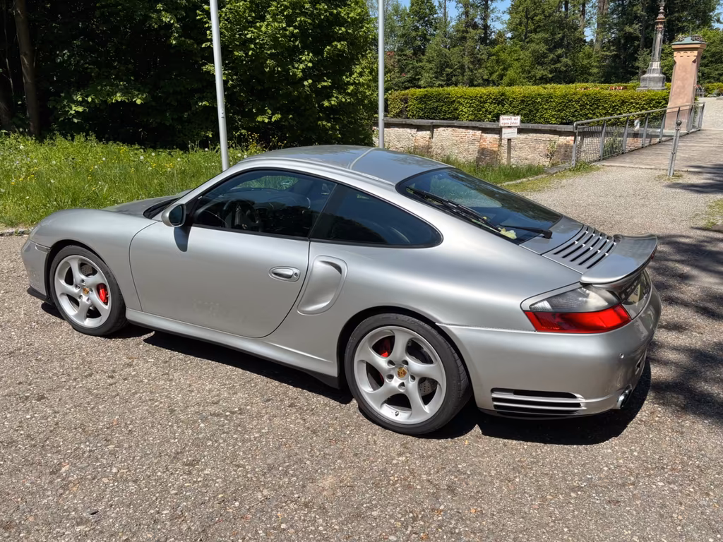 Porsche 996