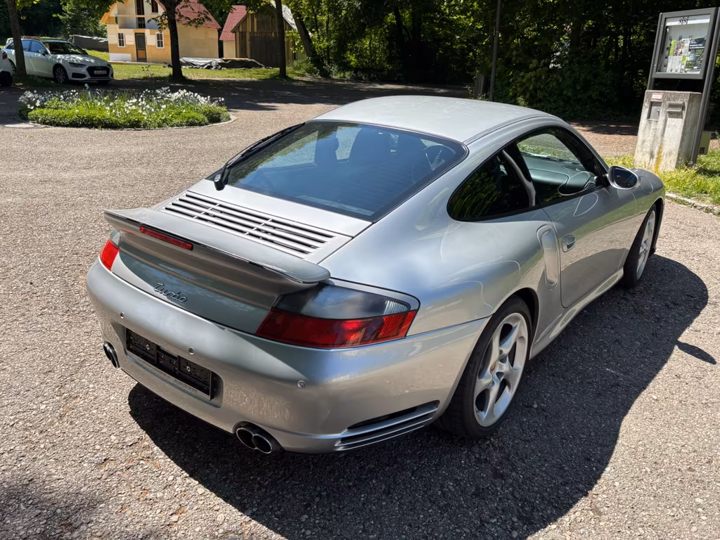 Porsche 996