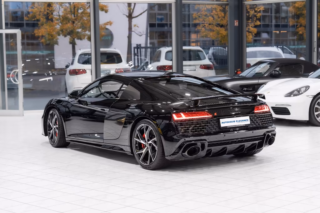 Audi R8