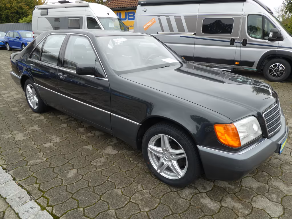 Mercedes-Benz 400