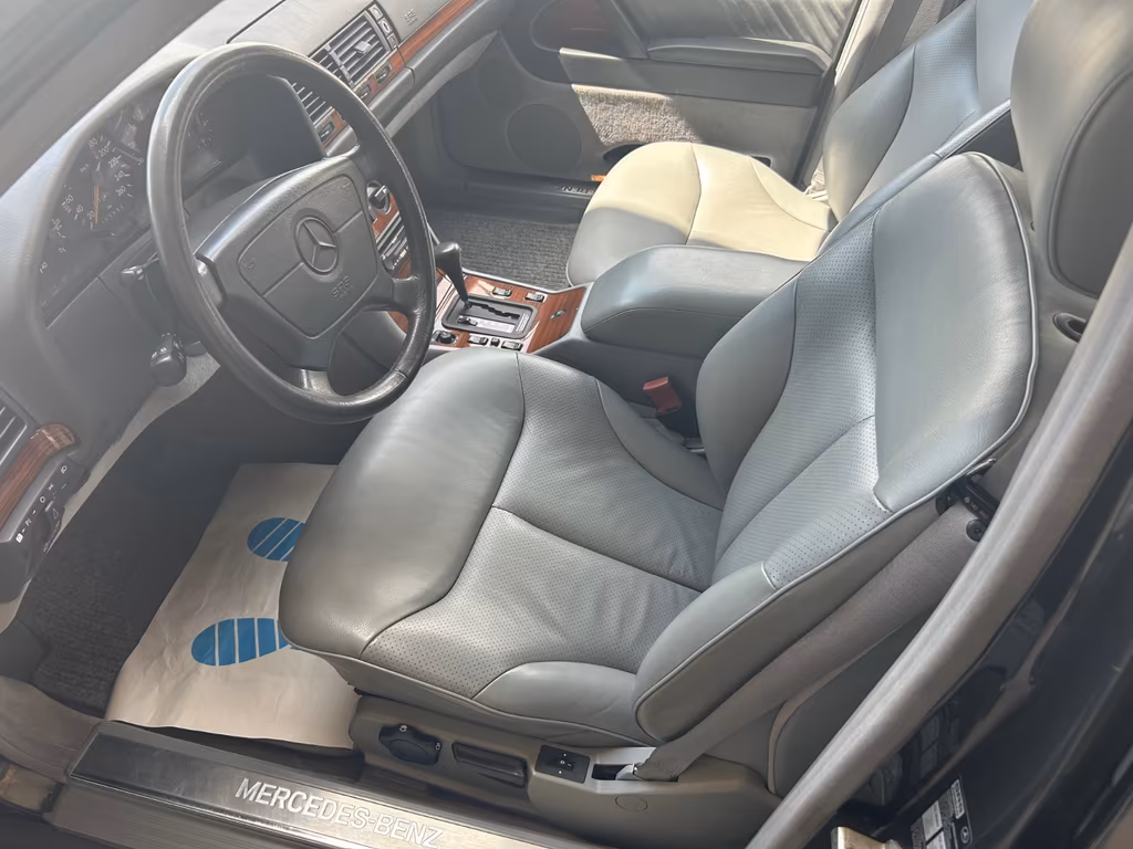 Mercedes-Benz 400