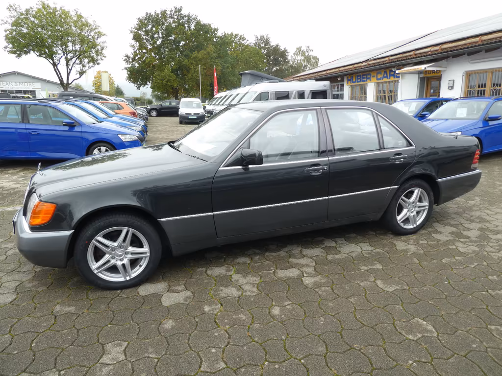 Mercedes-Benz 400