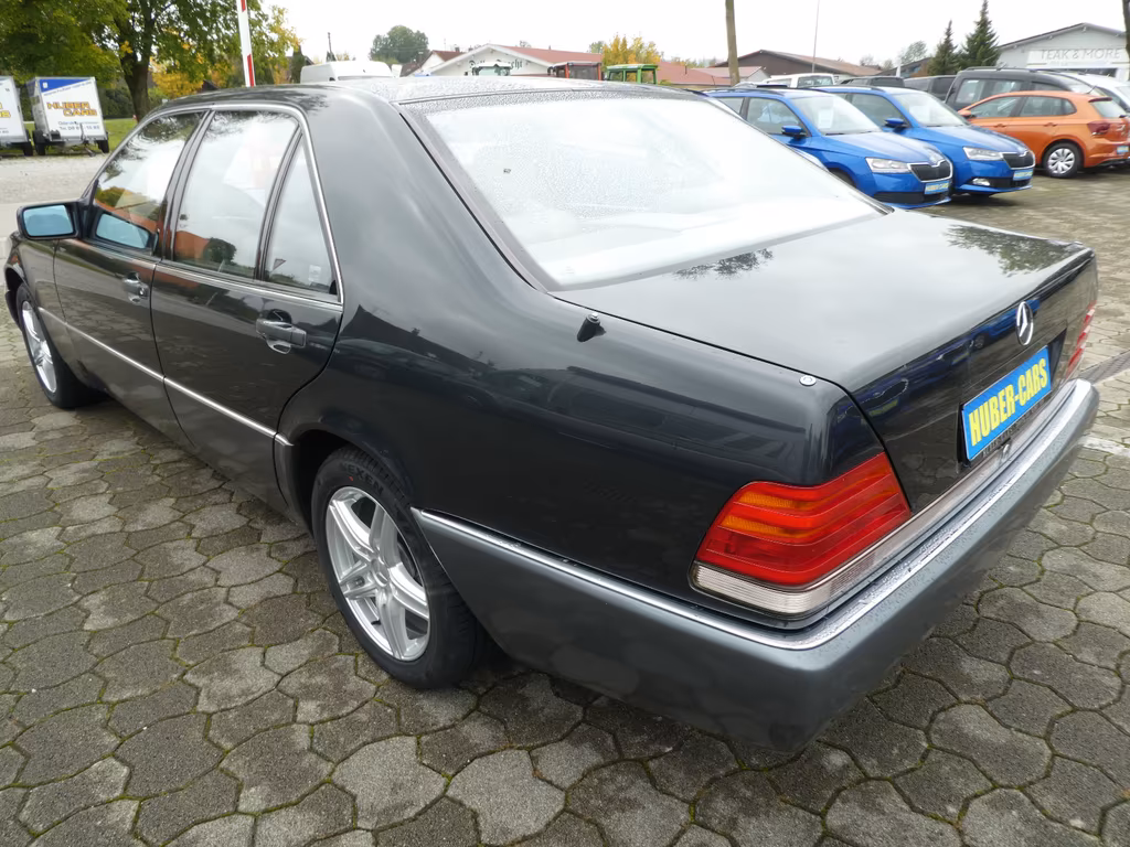 Mercedes-Benz 400