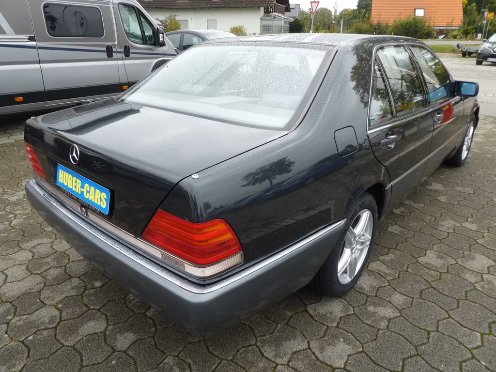 Mercedes-Benz 400