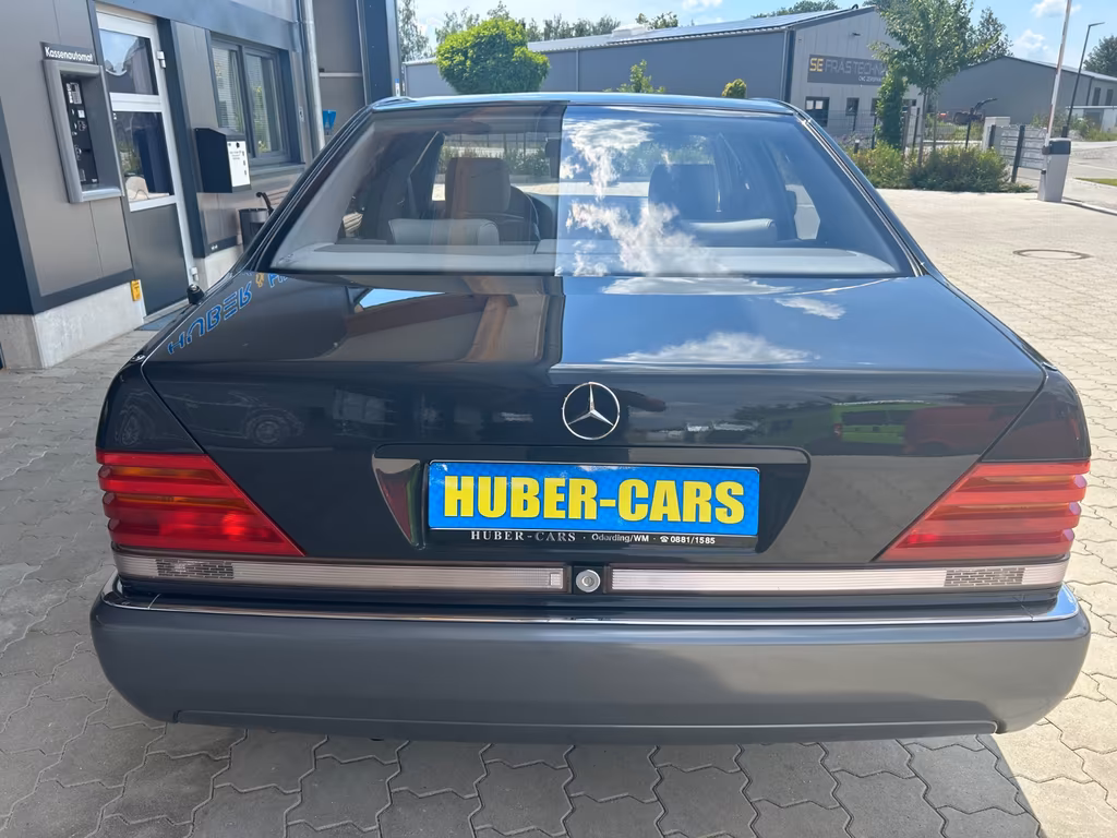 Mercedes-Benz 400