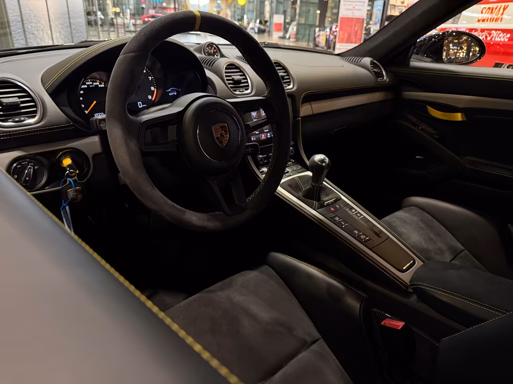 Porsche Cayman