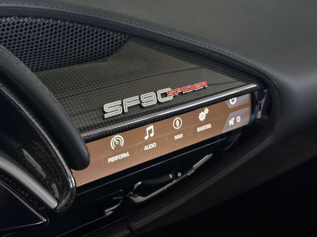 Ferrari SF90