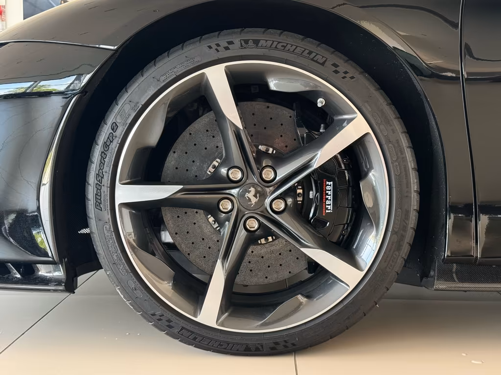 Ferrari SF90