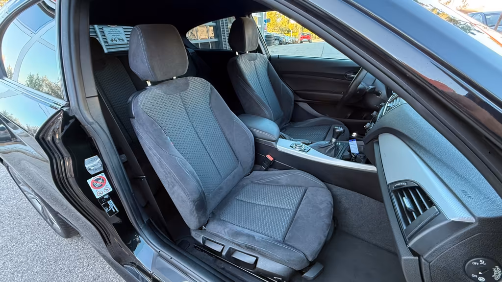 BMW M140i