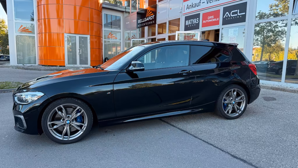 BMW M140i