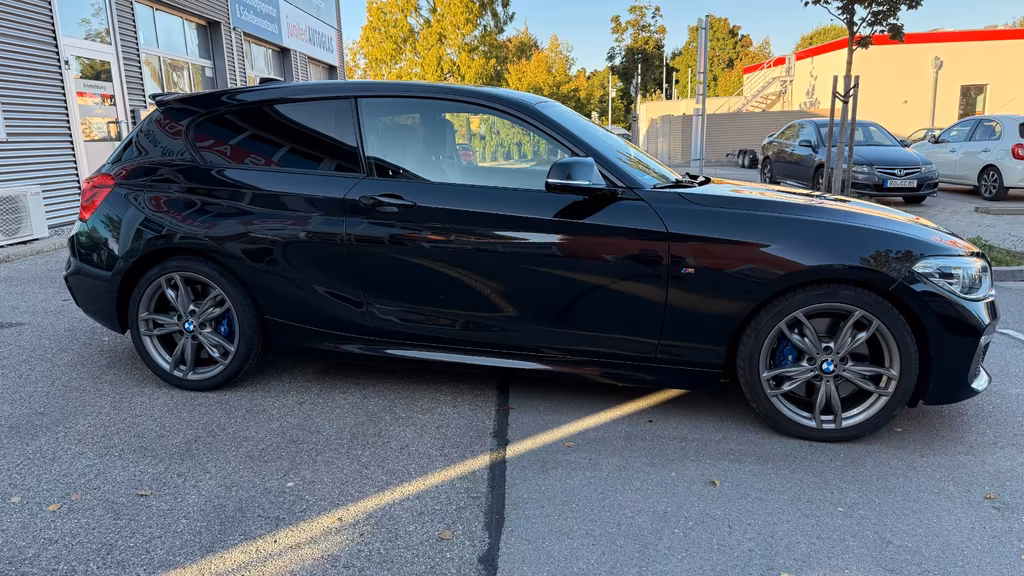 BMW M140i
