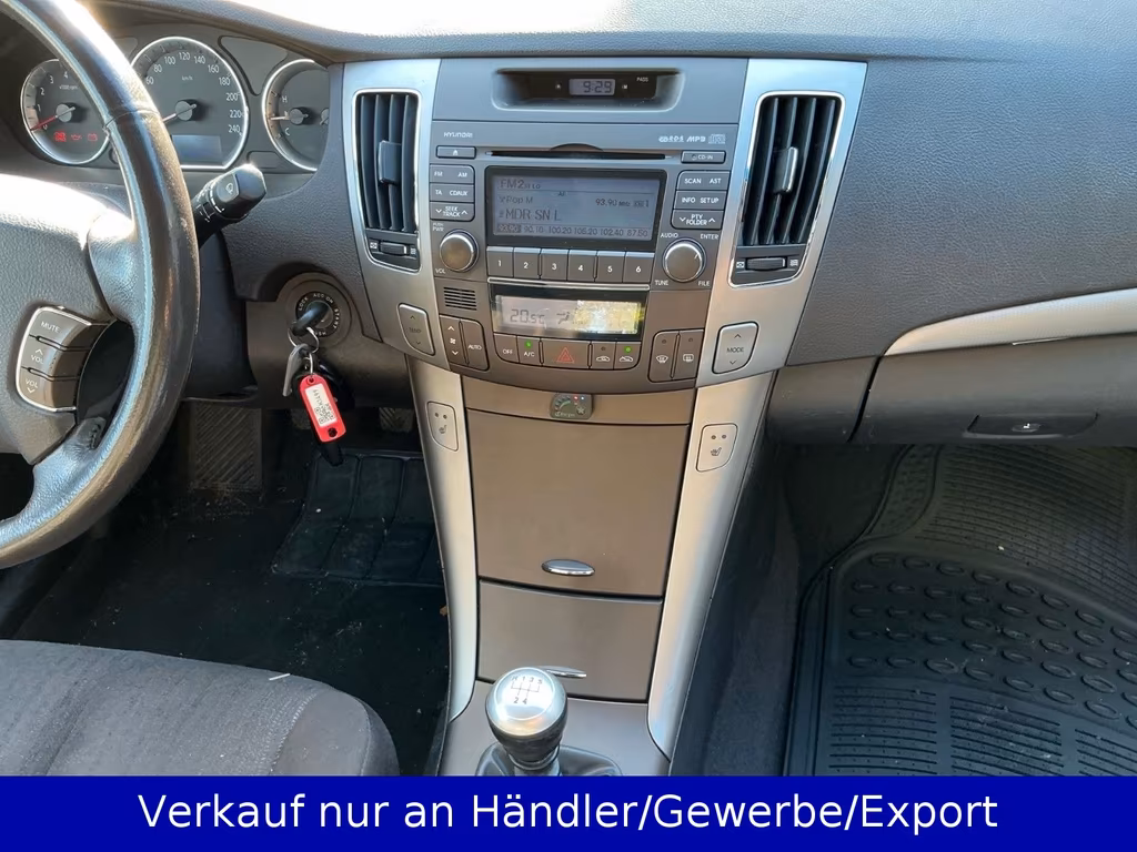 Hyundai SONATA